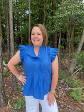 Load image into Gallery viewer, Solid pleated sleeveless top featuring frill ruffle finish