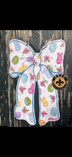 Load image into Gallery viewer, Pop Up Drez- Easter Door Hanger