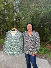 Load image into Gallery viewer, H10461-1 Geometric Print Poet Sleeve Top