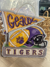 Load image into Gallery viewer, Pop Up Drez Game Day Door Hang