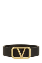 Load image into Gallery viewer, Metal V Buckle Belt