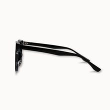 Load image into Gallery viewer, Dax Eyewear Cam Hot Pink