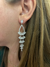 Load image into Gallery viewer, Jennifer Thames Cori Earring