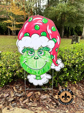 Load image into Gallery viewer, Pop Up Drez Christmas Yard Stake