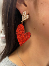 Load image into Gallery viewer, Pearl and glitter heart 2 drop earrings