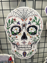 Load image into Gallery viewer, Pop Up Drez Halloween Door Hang