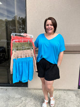 Load image into Gallery viewer, DZ24A421 SEAM DETAIL HIGH WAIST SHORTS