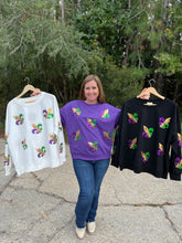 Load image into Gallery viewer, IP8232G-30 Fleur De Lis Sequin Patches Pullover