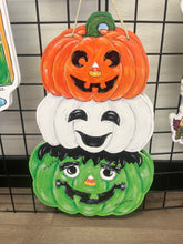 Load image into Gallery viewer, Pop Up Drez Halloween Door Hang