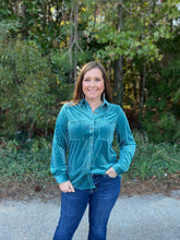 Load image into Gallery viewer, b8190 Stripe Textured Velvet Button down Shirt