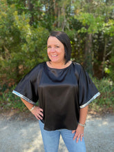 Load image into Gallery viewer, SY5470 SEQUIN TRIM WOVEN TOP WITH KIMONO STYLE-SLEEVE
