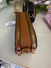Load image into Gallery viewer, Double Zipper Oval Clear Bags
