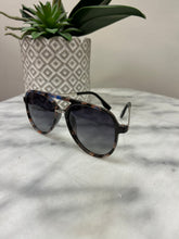 Load image into Gallery viewer, DAX Eyewear-Earhart Marble