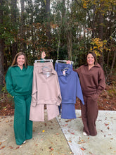 Load image into Gallery viewer, Doorbuster Scuba collared pullover &amp; pants set