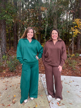 Load image into Gallery viewer, Doorbuster Scuba collared pullover &amp; pants set