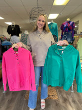 Load image into Gallery viewer, Half Button Fleece Hooded Pullover