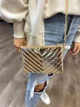 Load image into Gallery viewer, Metallic Envelope Purse