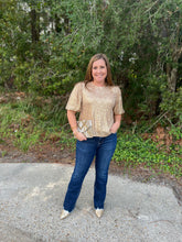 Load image into Gallery viewer, SY4542 HALF PUFF SLEEVE SEQUIN TOP