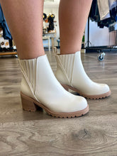 Load image into Gallery viewer, Wisely Bone Bootie