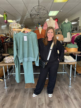 Load image into Gallery viewer, DZ23G303 Knit Top