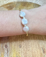 Load image into Gallery viewer, CK Designs Freshwater Pearl bracelets