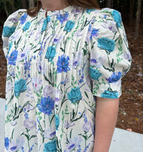 Load image into Gallery viewer, Blue Floral Button Top with Puff Sleeve