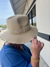 Load image into Gallery viewer, STRAW PEARL BAND PANAMA SUN HAT
