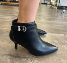 Load image into Gallery viewer, Phonsa Black Bootie