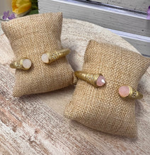 Load image into Gallery viewer, Matte Gold Crystal Accent Bracelet