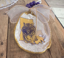 Load image into Gallery viewer, TT's Creations Game Day Oyster Ornament
