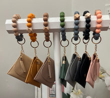 Load image into Gallery viewer, Silicone Beaded Wristlet with Tassel Wallet