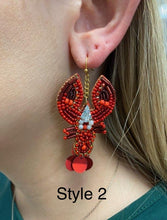 Load image into Gallery viewer, Crawfish Beaded Earrings