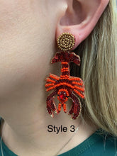 Load image into Gallery viewer, Crawfish Beaded Earrings