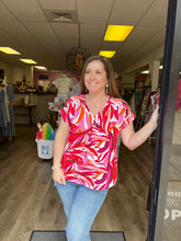 Load image into Gallery viewer, SY6469 Drop Shoulder v neck print woven top