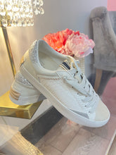 Load image into Gallery viewer, Shu Shop- Ruby