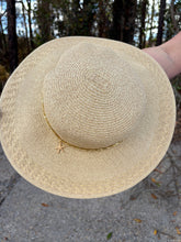 Load image into Gallery viewer, Starfish Charm Sequin band wide brim straw hat