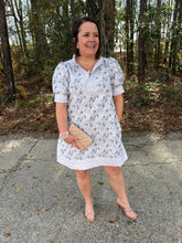 Load image into Gallery viewer, Short puff sleeves floral jacquard shift dress with side pockets