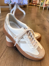 Load image into Gallery viewer, Nova Sneaker