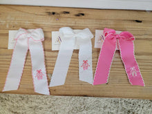 Load image into Gallery viewer, Avery&#39;s Accents Scalloped Edge Ballet Bow on Clip