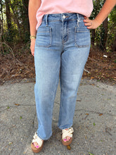 Load image into Gallery viewer, Lovervet- Mid Rise Slim Wide with Patch Pockets