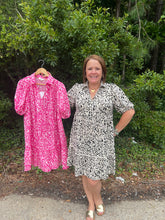 Load image into Gallery viewer, B8632 Printed Collared Tiered Dress