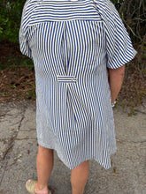Load image into Gallery viewer, Vertical Stripe Shift Dress