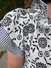Load image into Gallery viewer, Mixed Print Ruffle Tie Neck Flutter Sleeve Top