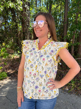 Load image into Gallery viewer, Floral Print Flutter Sleeve Top with Eyelet Detail