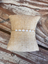 Load image into Gallery viewer, Dainty Pearl Beaded Bracelet