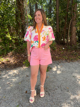 Load image into Gallery viewer, Floral top with center stripe detail with bubble sleeves