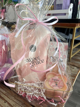 Load image into Gallery viewer, Sweet Grace Platinum Bath Gift Set- Pickup Only
