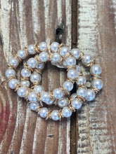 Load image into Gallery viewer, Set of 3 Pearl and Gold Bracelet Stack