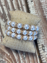 Load image into Gallery viewer, Set of 3 Pearl and Gold Bracelet Stack