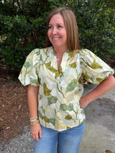 Load image into Gallery viewer, V Neck Puff Sleeve Top